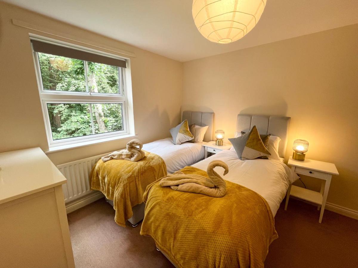 Best Price - Amazing 2 Bed 2 Bath - 4 Singles Or Super King Beds, 10 Min Walk To City Centre, 5 Minute Walk To Mayflower Theatre, Smart Tv, Ensuite, Balcony, Free Parking 南安普敦 外观 照片