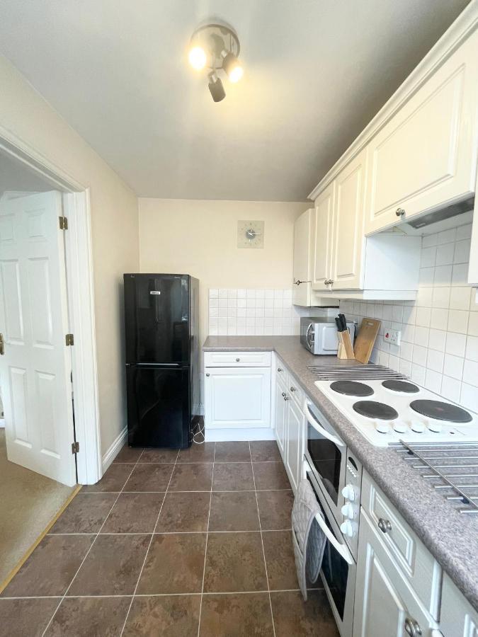 Best Price - Amazing 2 Bed 2 Bath - 4 Singles Or Super King Beds, 10 Min Walk To City Centre, 5 Minute Walk To Mayflower Theatre, Smart Tv, Ensuite, Balcony, Free Parking 南安普敦 外观 照片
