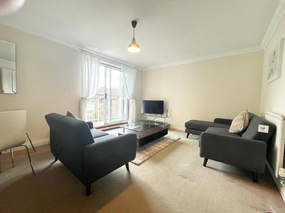Best Price - Amazing 2 Bed 2 Bath - 4 Singles Or Super King Beds, 10 Min Walk To City Centre, 5 Minute Walk To Mayflower Theatre, Smart Tv, Ensuite, Balcony, Free Parking 南安普敦 外观 照片